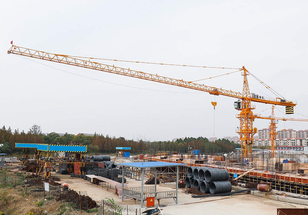 Qtz125 (6015) TOPKIT CONSTRUÇÃO TORRE CRANA 10T CAPACIDADE DE LOAD